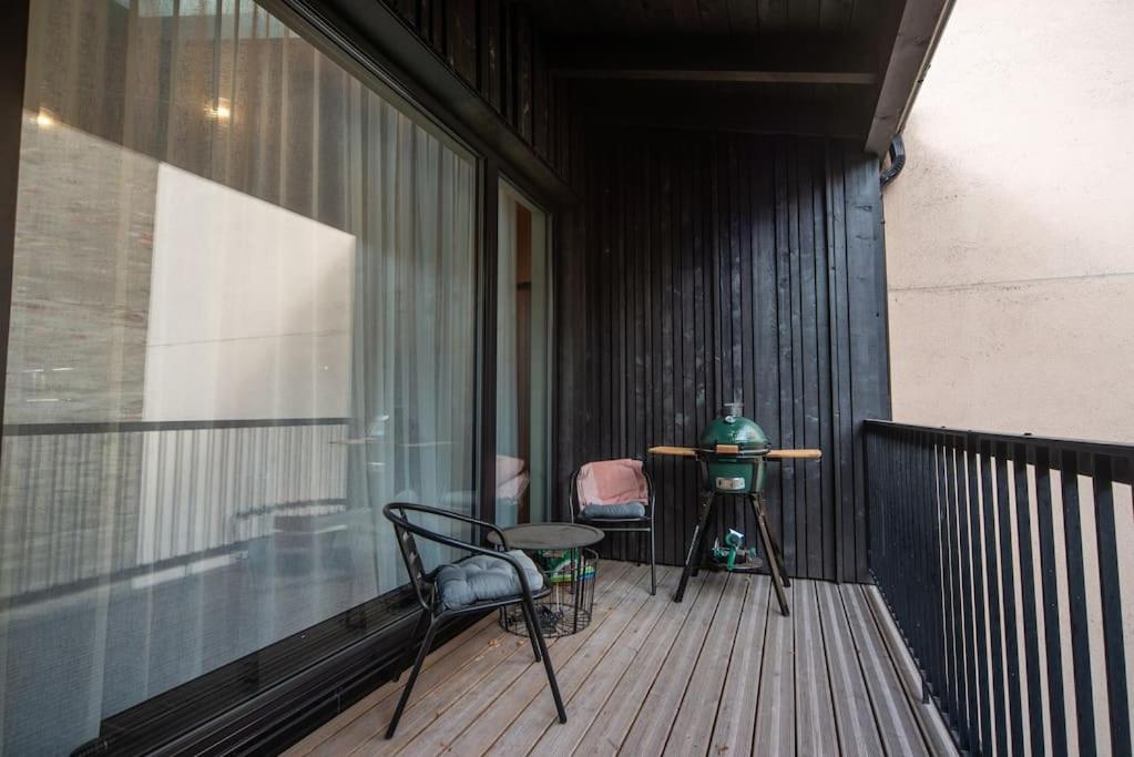 3 Storey Apartment With A Character And A Terrace Riga Exterior foto