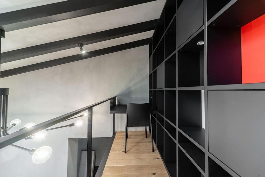 3 Storey Apartment With A Character And A Terrace Riga Exterior foto